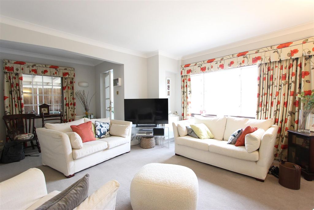 Property photo 2 of 22 Img_4997.Jpg