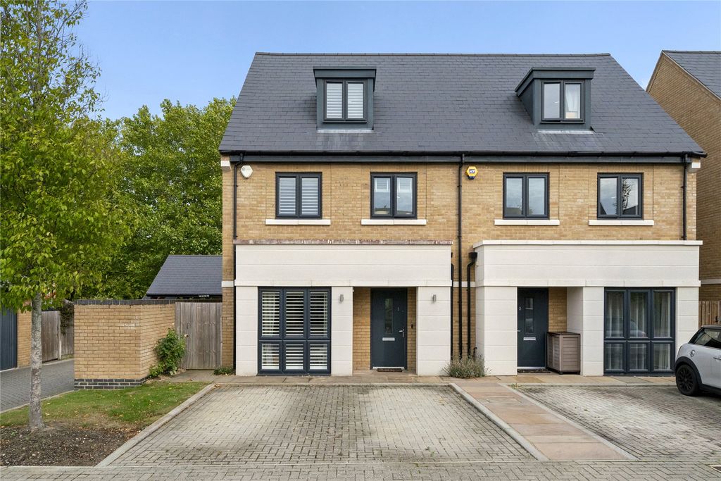 Property photo 1 of 18 External View