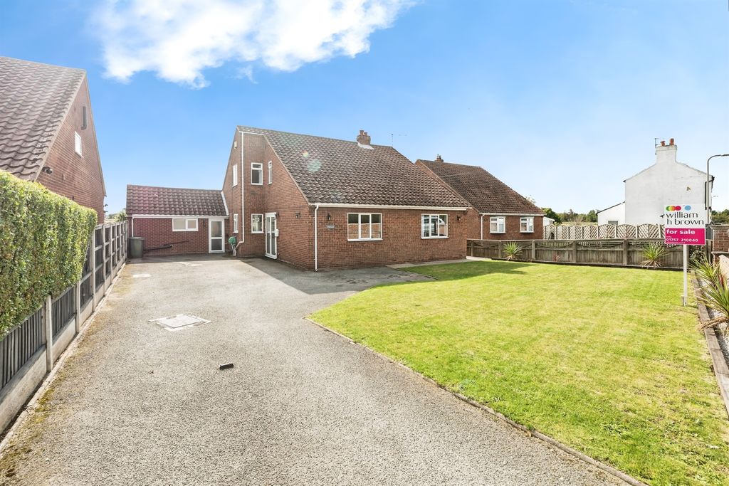 Property photo 1 of 34