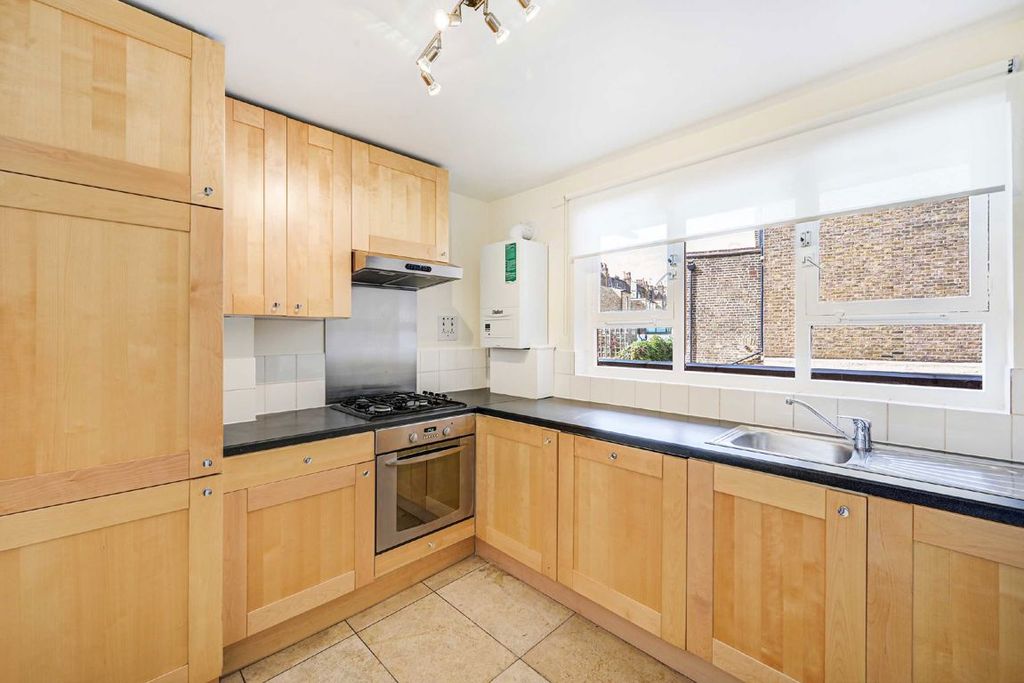 Property photo 3 of 5