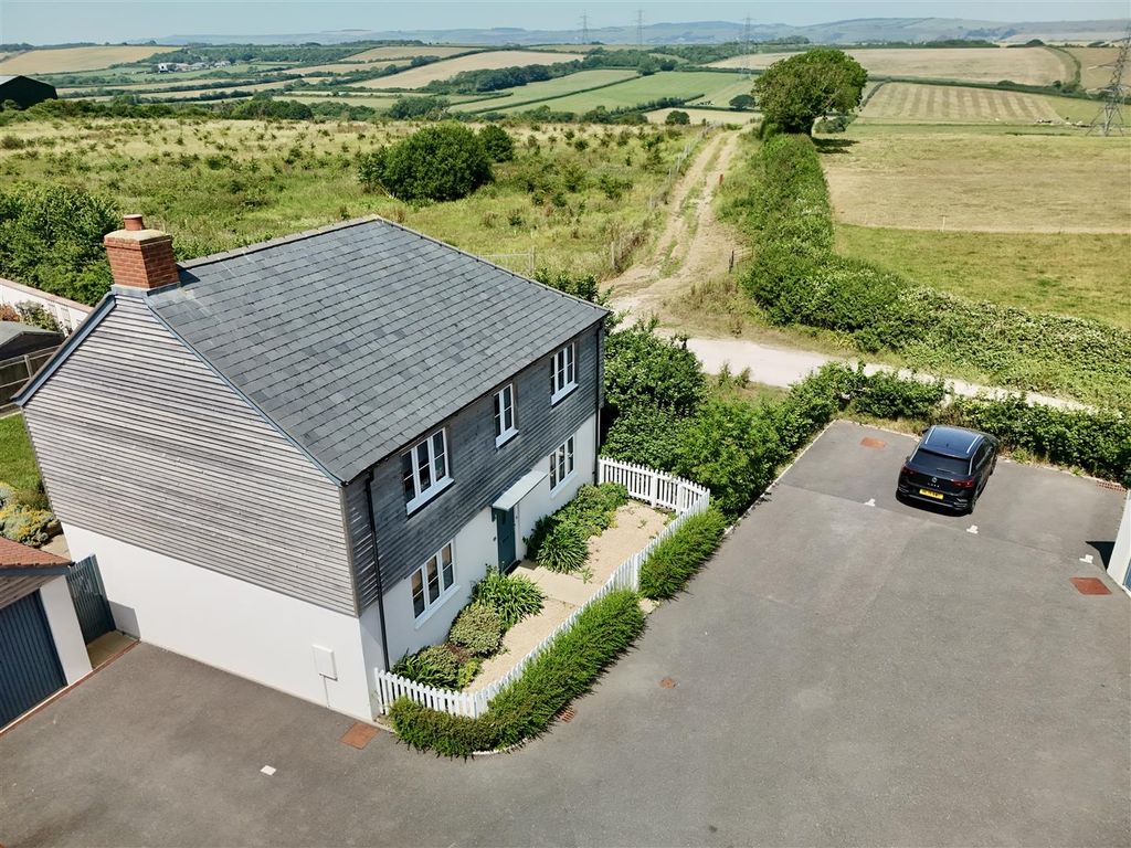 Property photo 1 of 16 Dji_Fly_20260624_125308_0841_1782338256697_Photo.J
