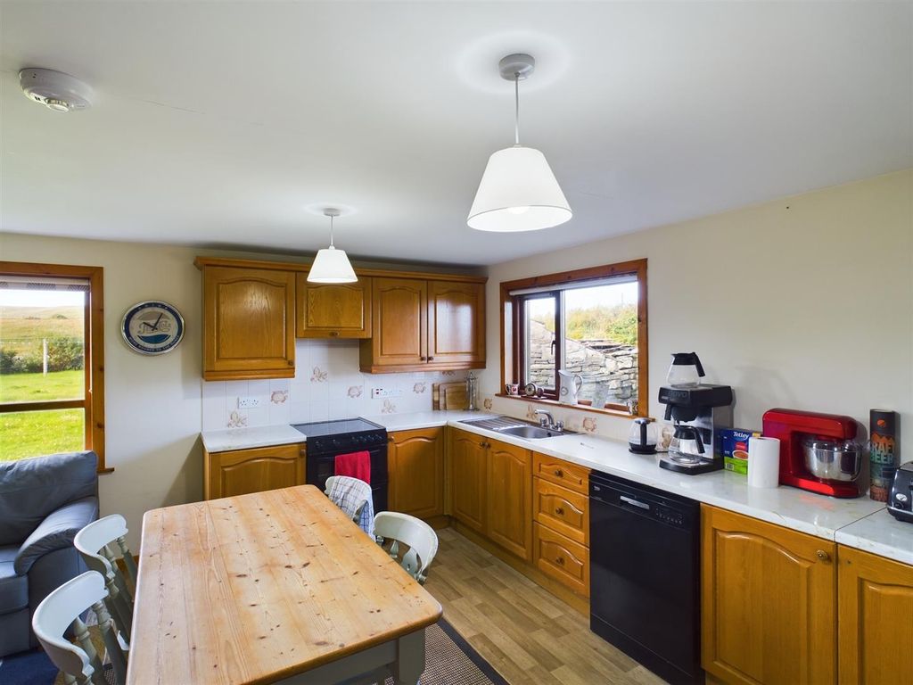 Property photo 2 of 29 Kitchen