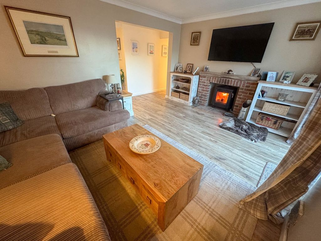 Property photo 2 of 24