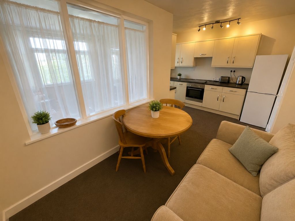 Property photo 3 of 12 4991343