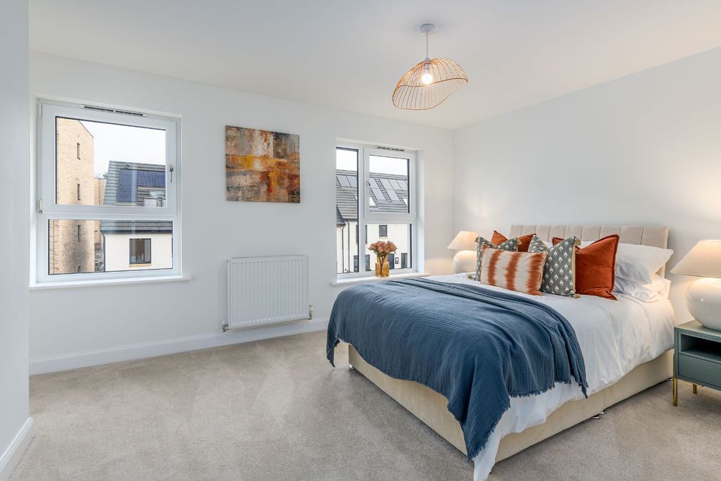 Additional image 8 of 4 bed terraced house for sale"Stewarton" at Meadowsweet Drive, Edinburgh EH4