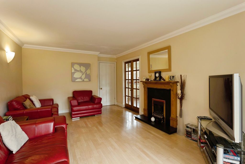 Property photo 2 of 20 Pbox-Img.Jpg