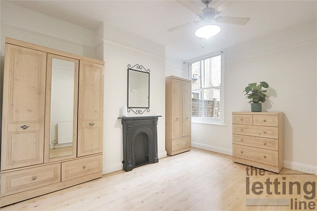 Property photo 3 of 13 Picture No. 32