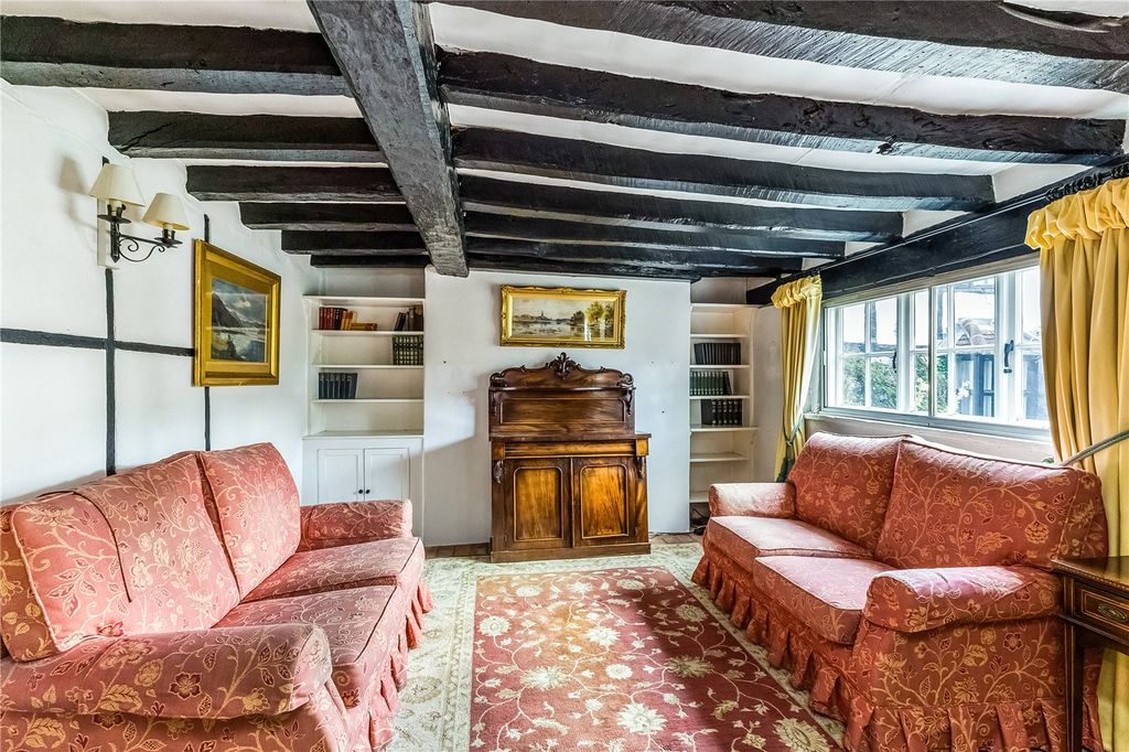 Property photo 3 of 15 Sitting Room