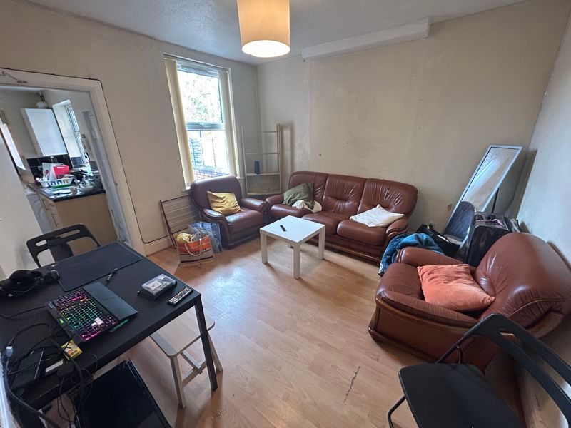 Property photo 2 of 9 Photo 2