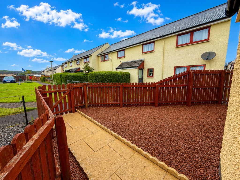 Property photo 2 of 18