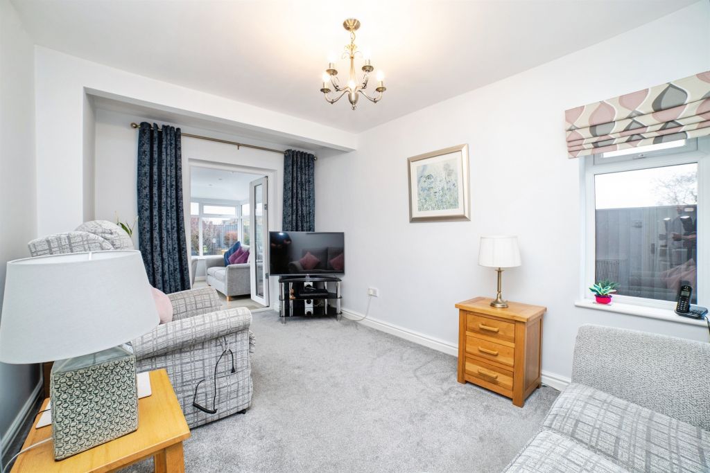 Property photo 3 of 15