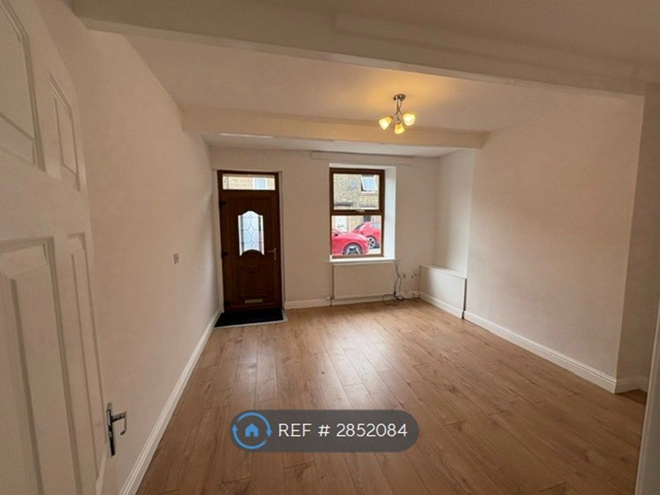 Property photo 2 of 20 Lounge