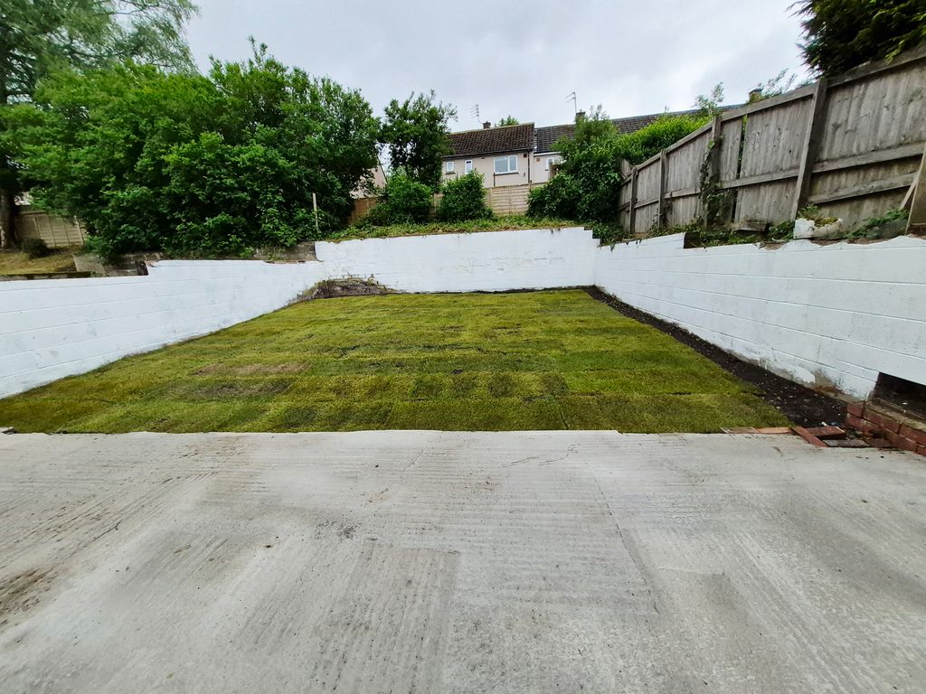 Property photo 2 of 9