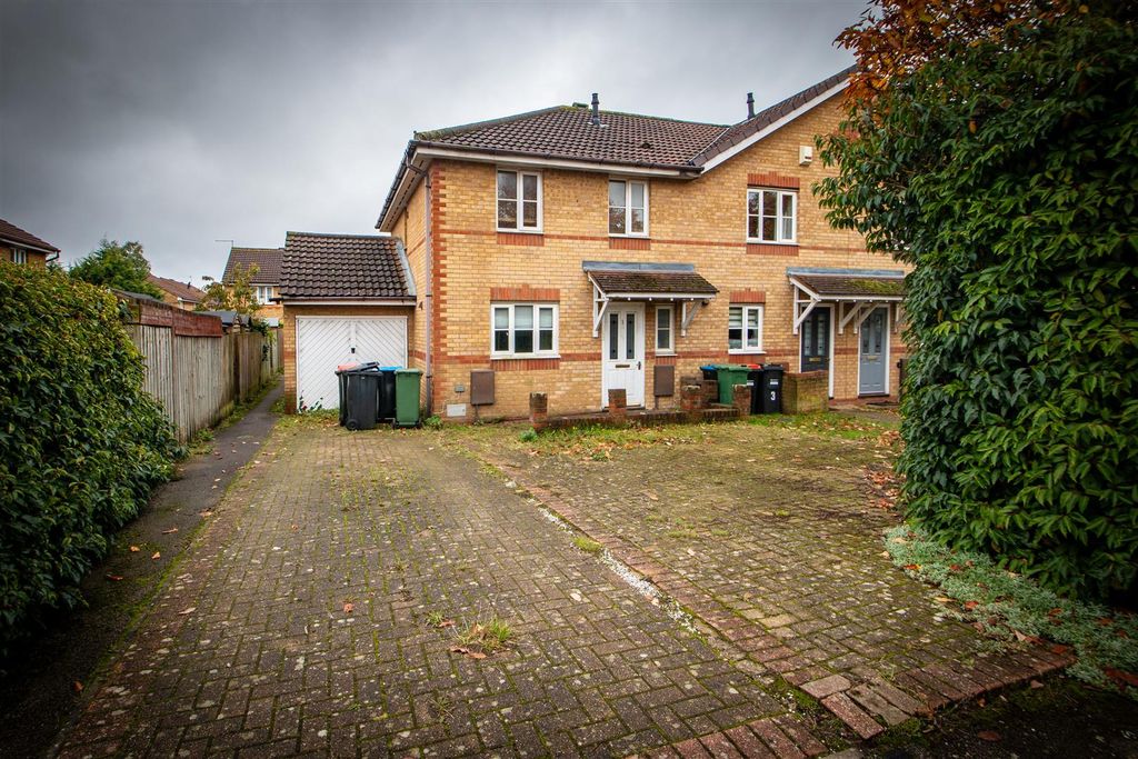 Property photo 1 of 9 1Chicksands.Jpg