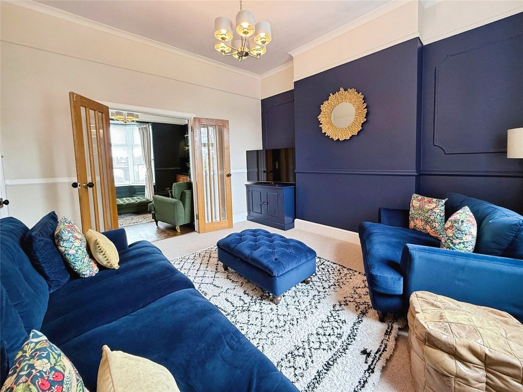 Property photo 3 of 18 Picture 3