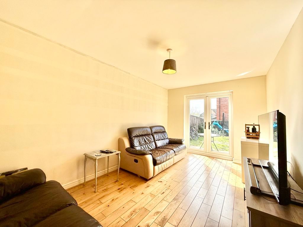 Property photo 3 of 15 Photo 10