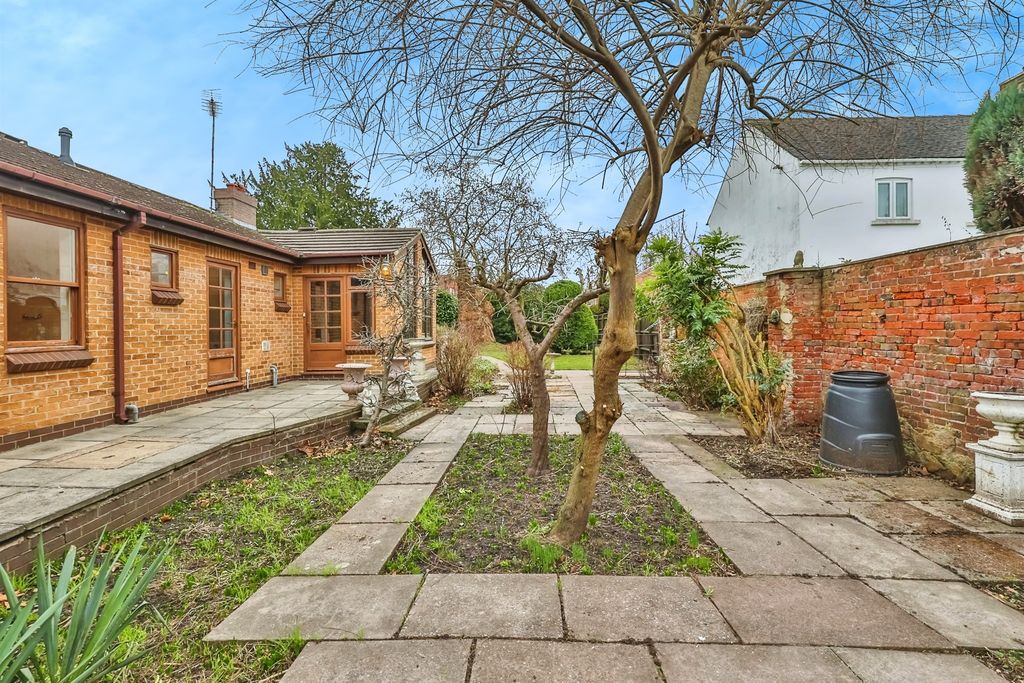 Property photo 3 of 20