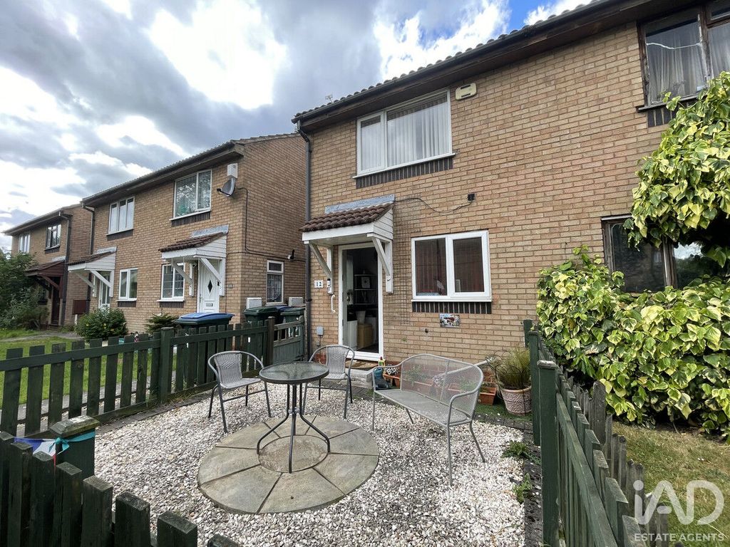 Property photo 1 of 17