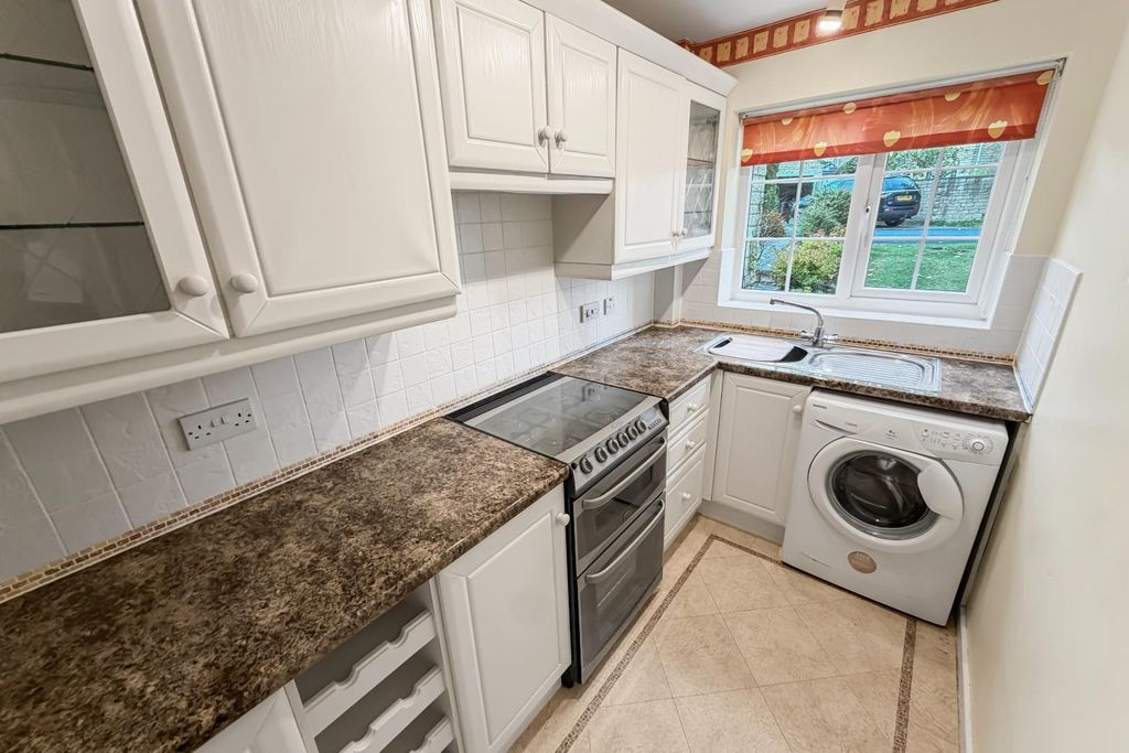 Property photo 3 of 12 3.Jpg