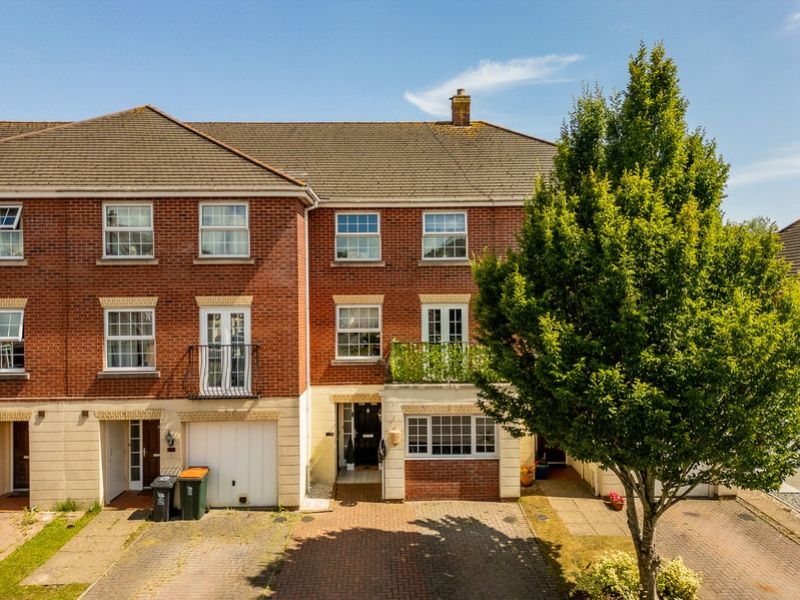 Property photo 1 of 25 Cambrian-Way-1_E212-78A2-B111-43E5-0c85-d817-Abe2-