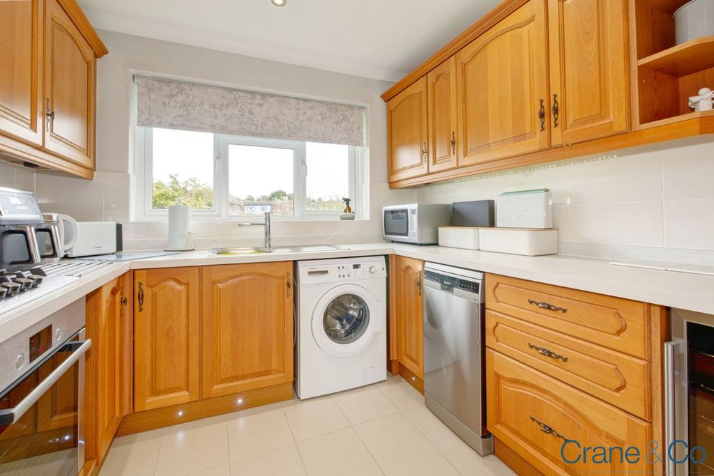 Property photo 3 of 16