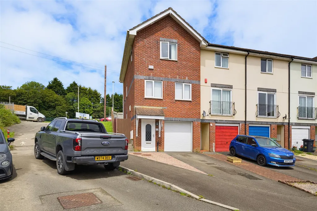 House in Plymouth, Manadon - View 3