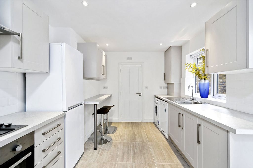 Property photo 2 of 11 Picture No. 07