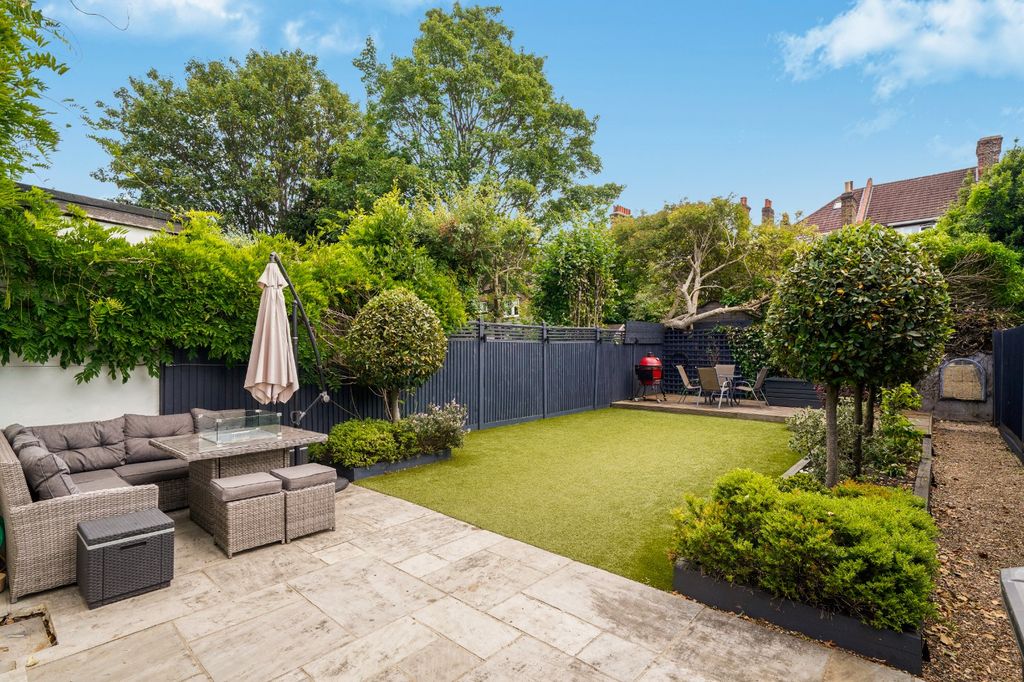 Property photo 2 of 15 Picture No. 03