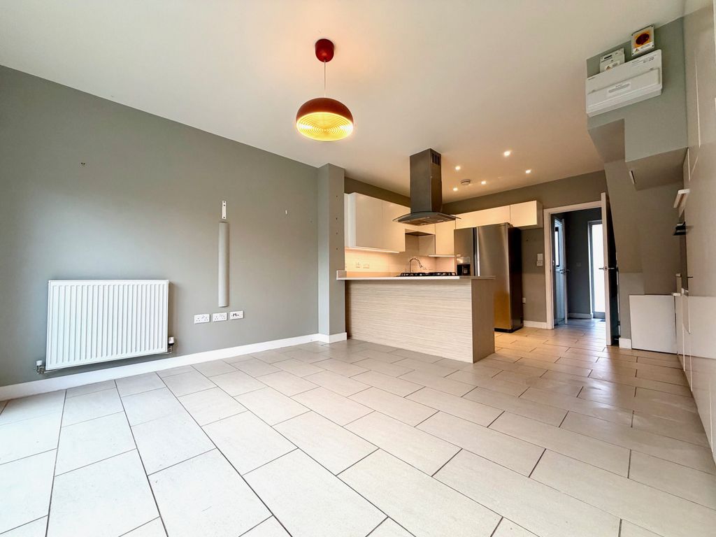 Property photo 2 of 16 View