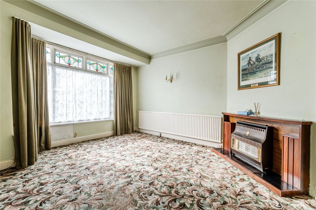 Property photo 2 of 16 Picture No. 15