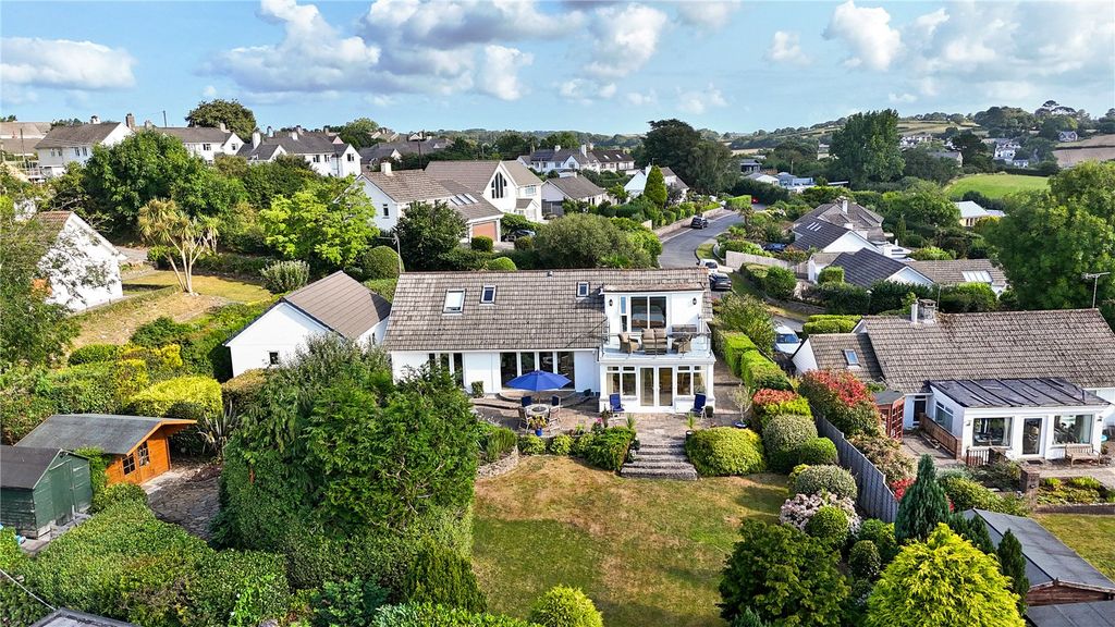 Property photo 2 of 27 Picture No. 34