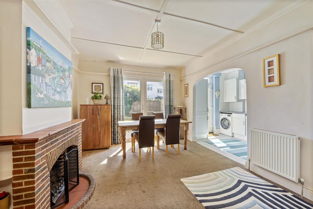 Property photo 3 of 24 Dining Room