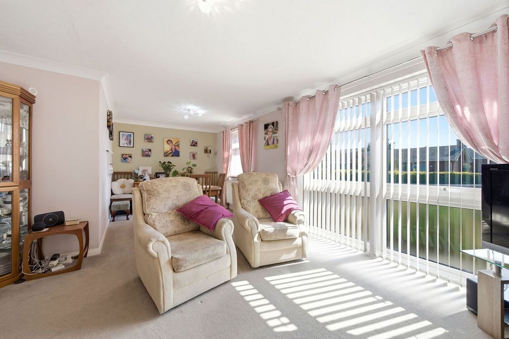 Property photo 3 of 13
