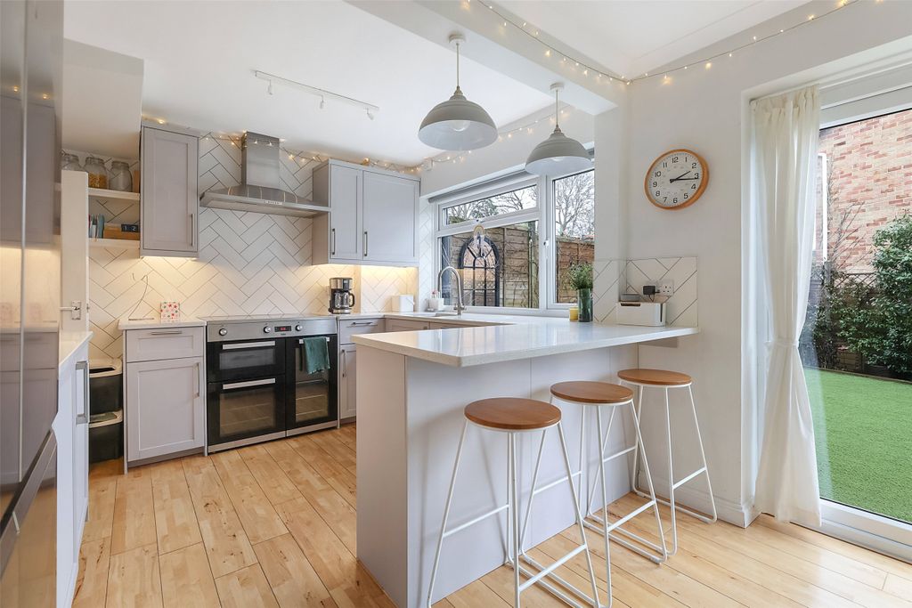 Property photo 3 of 17 Picture No. 06