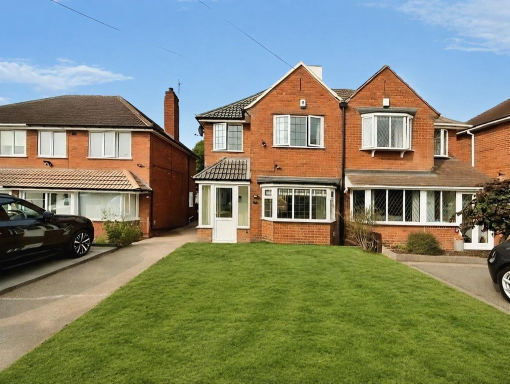 Property photo 2 of 17 56906A3E-1604-417B-B23B-378Cbad7283c.Png