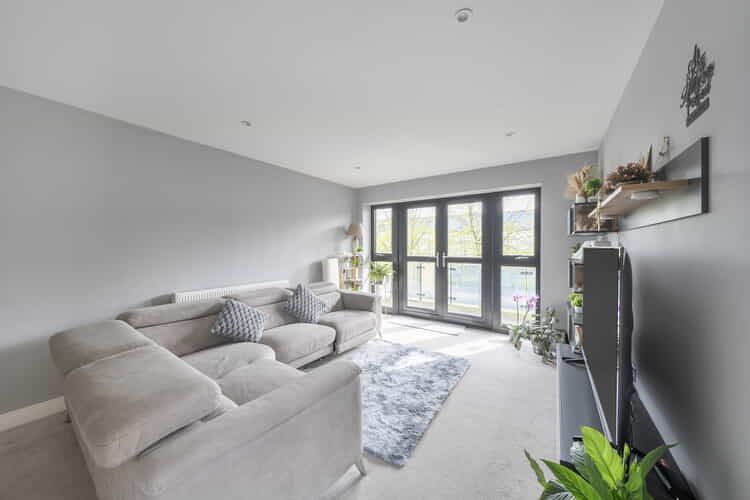 Property photo 3 of 17