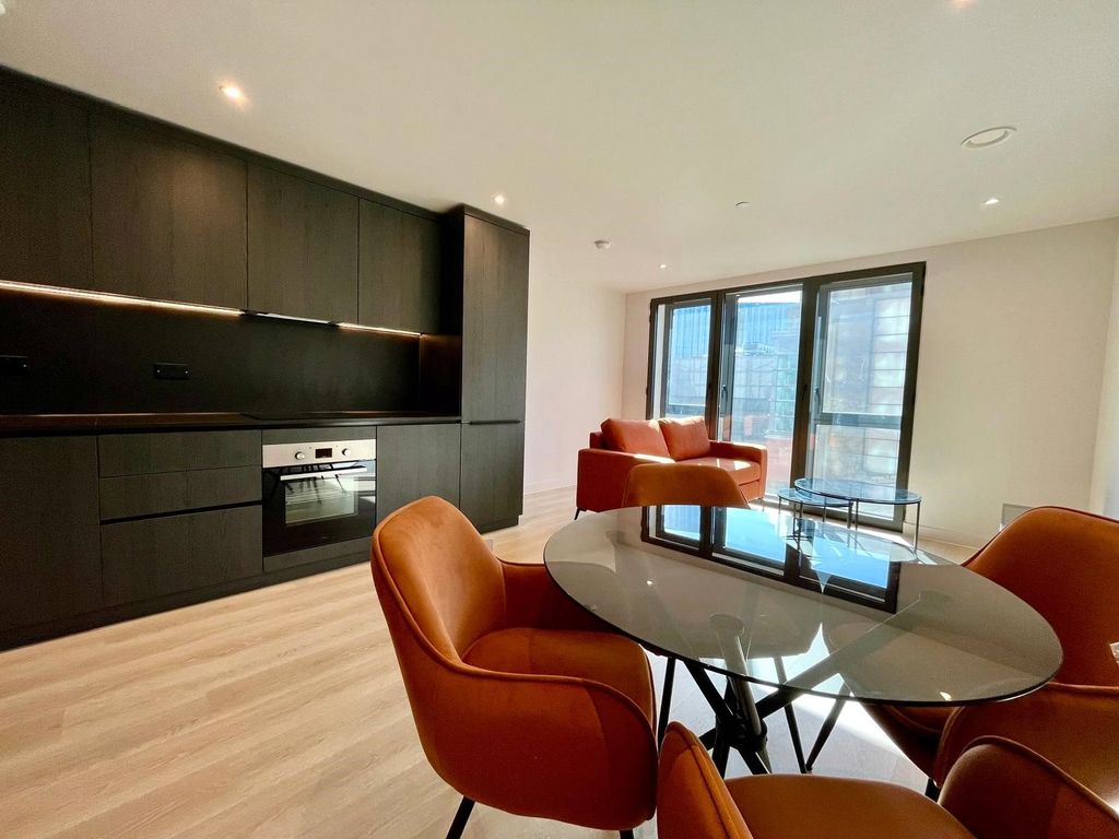 Property photo 3 of 32 Picture No. 33