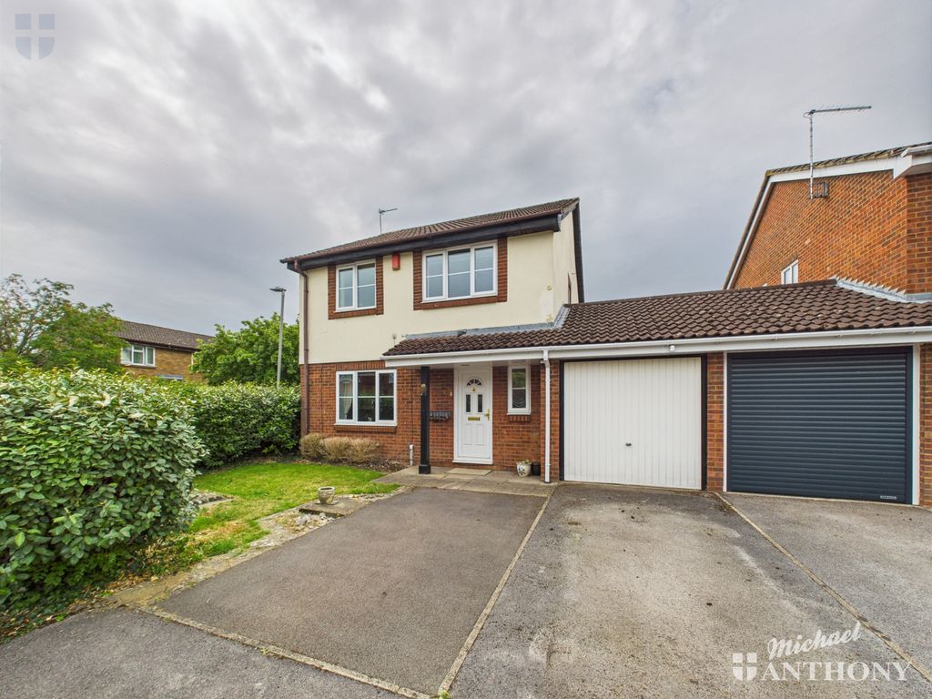 Property photo 1 of 14 Cam03852G0-Pr0371-Still016
