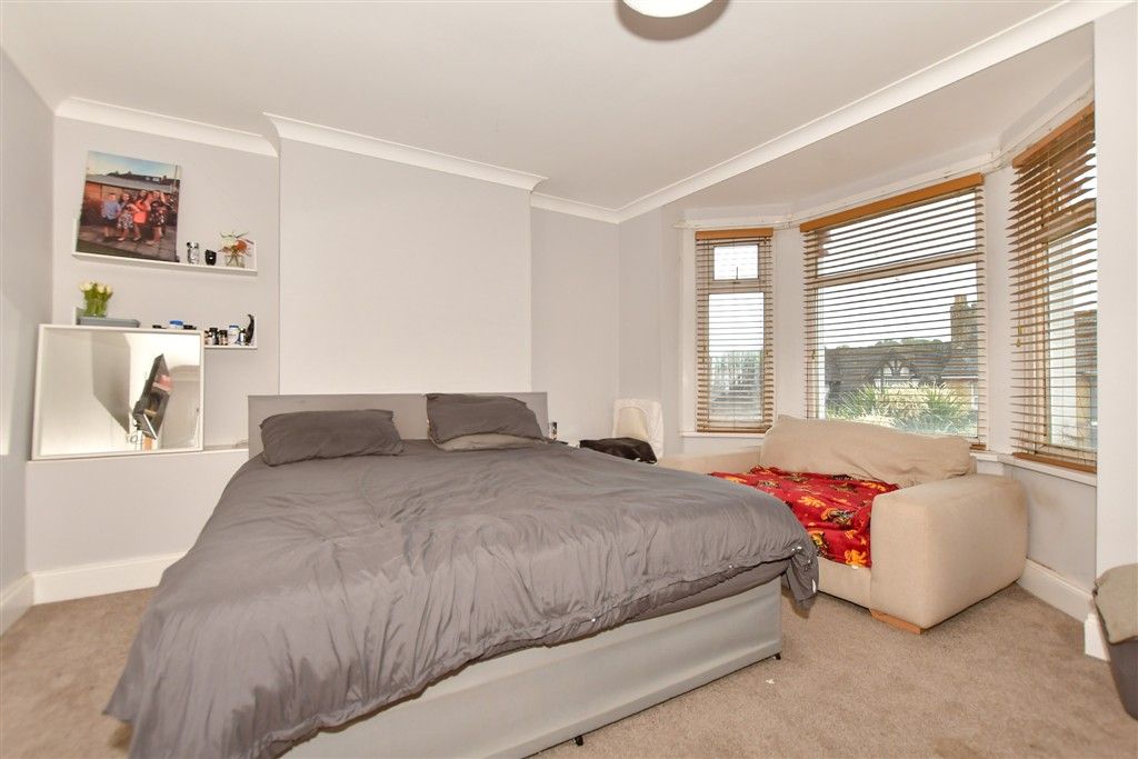 Property photo 2 of 11 Bedroom 1