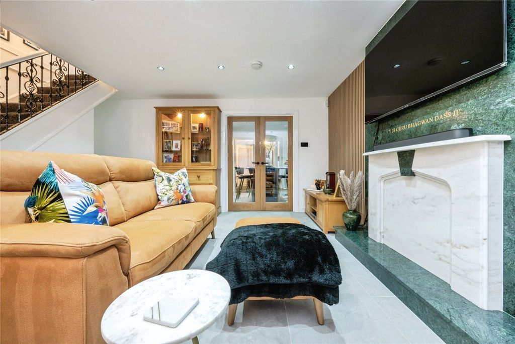 Property photo 3 of 46 Picture No. 09