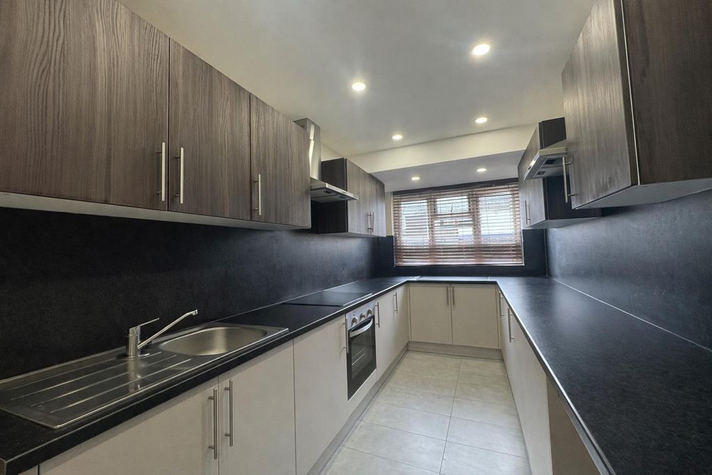 Property photo 2 of 6 Chatgpt Image Mar 31, 2026, 04_20_07 Pm.Png