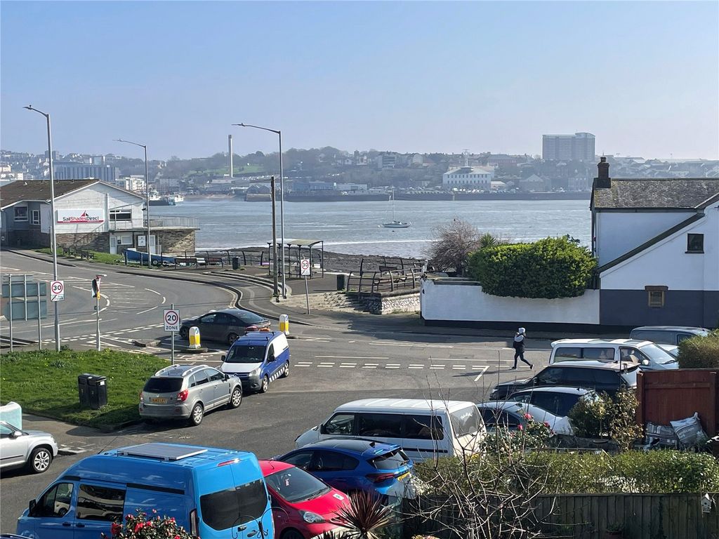 Property photo 2 of 17 Picture No. 23