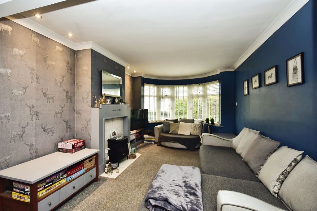 Property photo 3 of 17 Front Reception Room