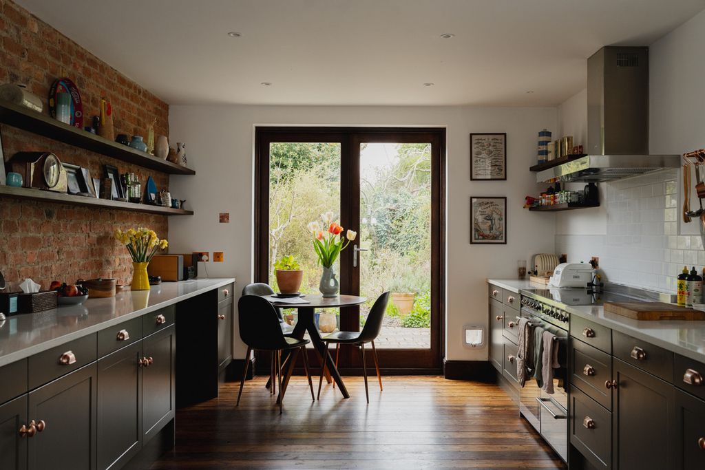 Property photo 2 of 38