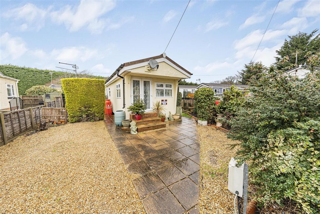 Property photo 1 of 12 Photo Jan 13 2026, 1 31 57 Pm.Jpg