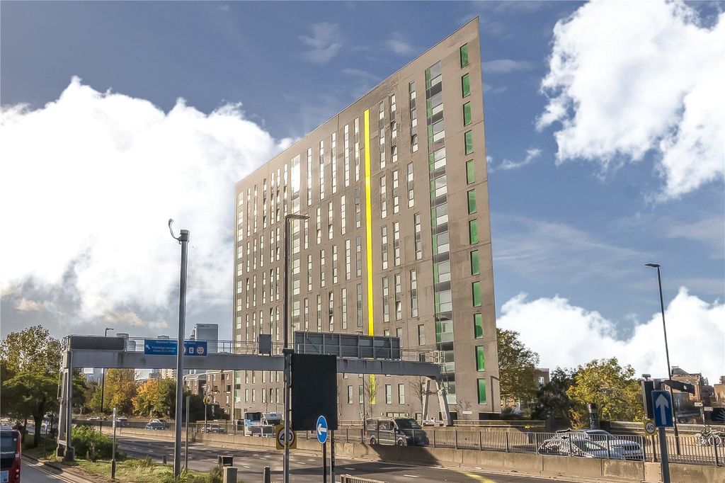 Property photo 1 of 8 Picture No. 19