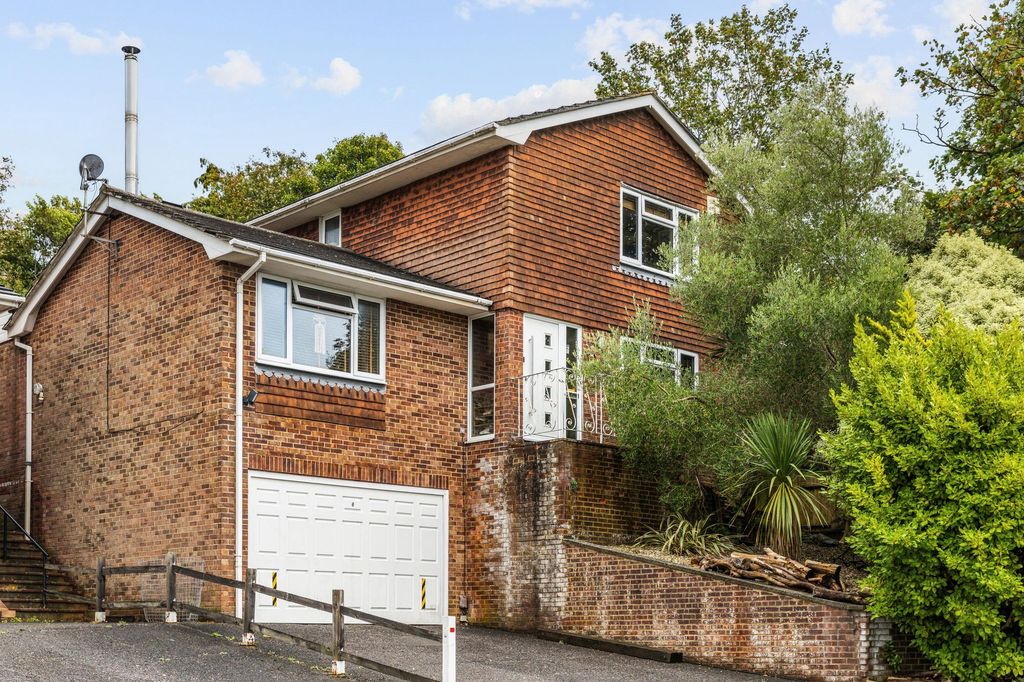 Property photo 1 of 16