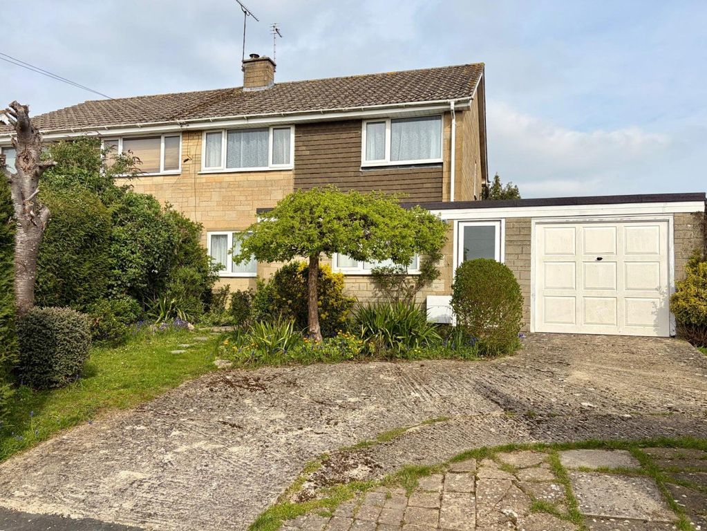 Property photo 1 of 20 Front External