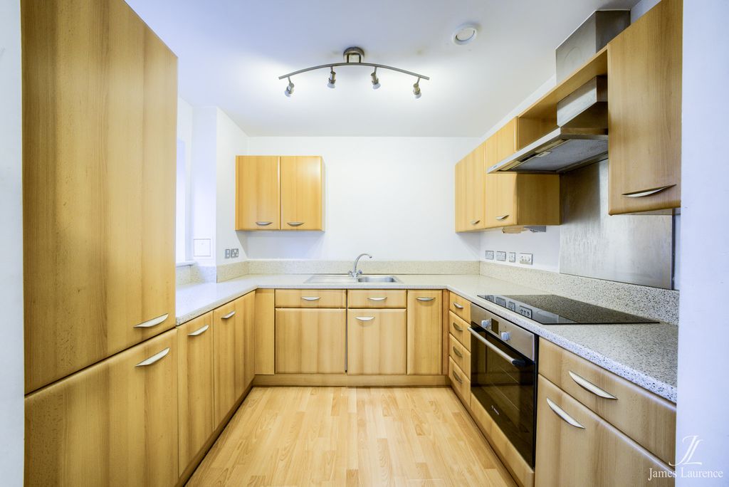 Property photo 3 of 11 Pxt44959-Hdr(3)
