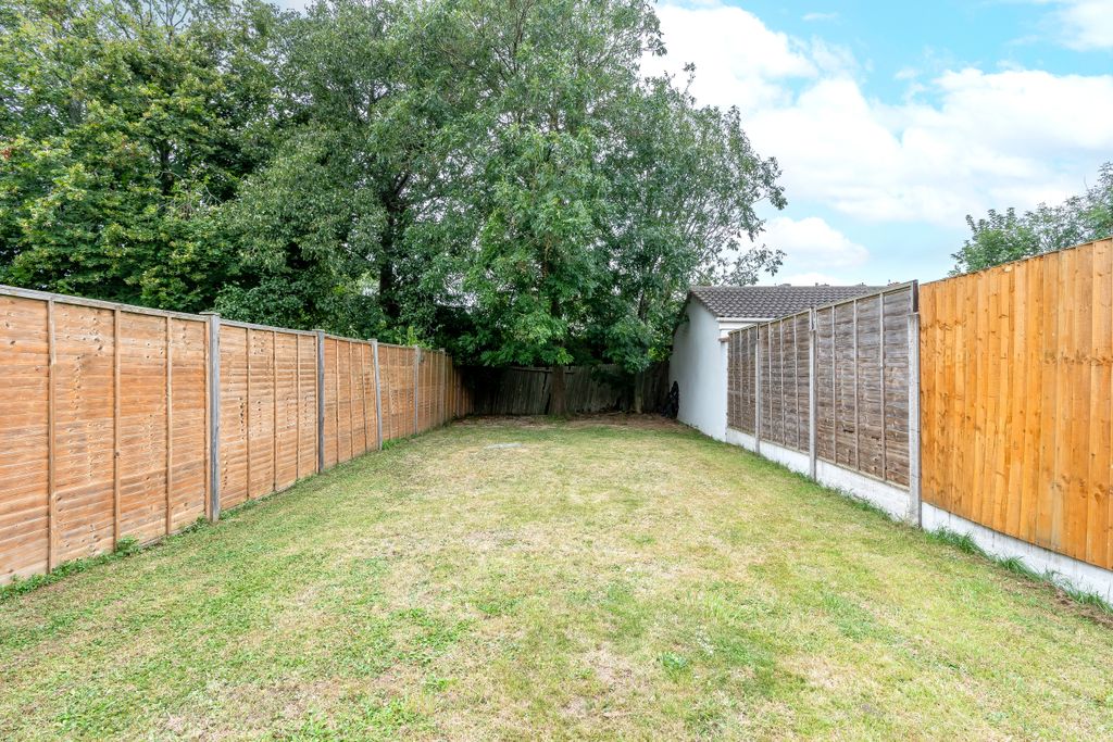 Property photo 2 of 12 Photo 3